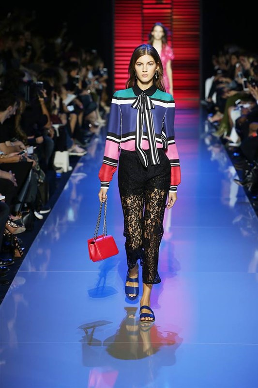 Elie Saab Ready-to-Wear Spring Summer 2016 Fashion Show